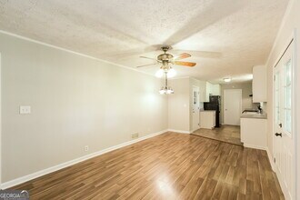 3730 Sunny Hill Dr in Loganville, GA - Building Photo - Building Photo