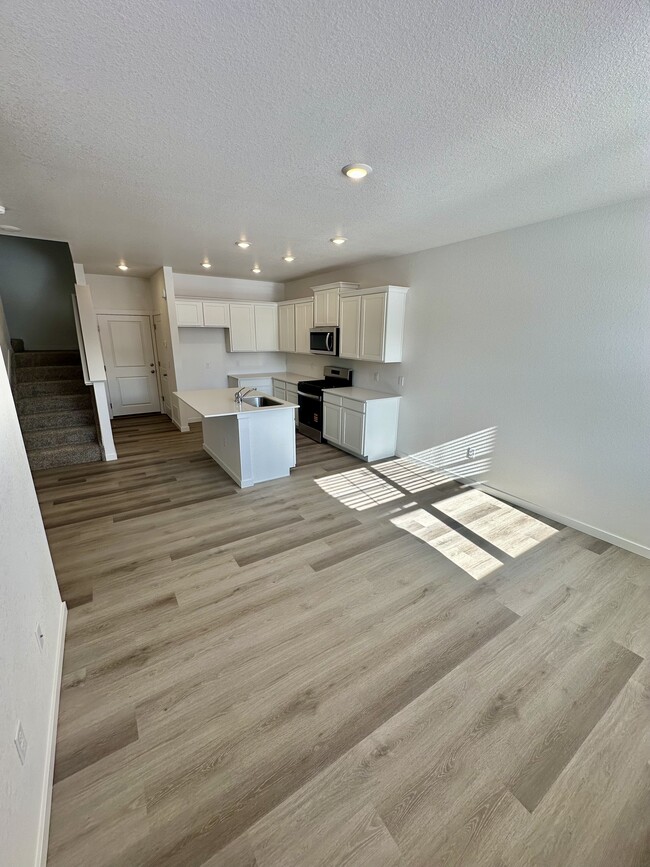 4698 Combine Ln in Johnstown, CO - Building Photo - Building Photo