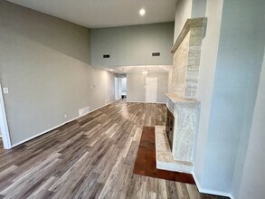 2201 Canterbury Ct in Denton, TX - Building Photo - Building Photo