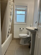 2209 N Keeler Ave in Chicago, IL - Building Photo - Building Photo