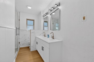 404 Nottingham Dr in Irving, TX - Building Photo - Building Photo