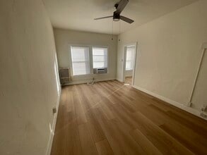 919 S. Manhattan Pl in Los Angeles, CA - Building Photo - Building Photo
