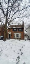 3710 Lynnfield Rd in Shaker Heights, OH - Building Photo
