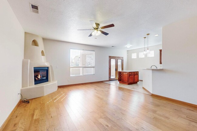 1116 Calle Corvo NE in Albuquerque, NM - Building Photo - Building Photo