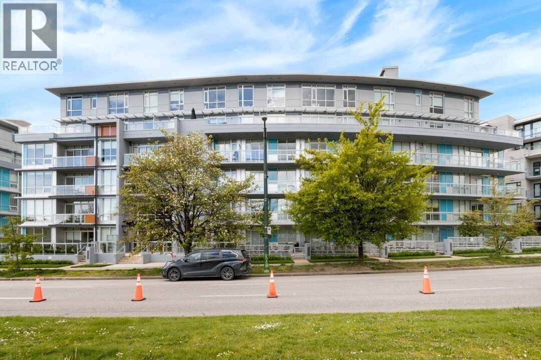 5189 Cambie St. in Vancouver, BC - Building Photo