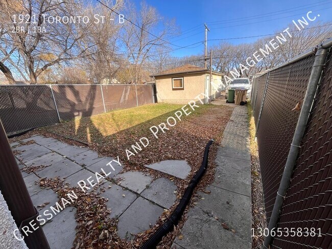 1921 Toronto St in Regina, SK - Building Photo - Building Photo