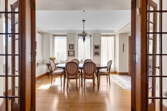 1210 Rue Redpath-Crescent in Montréal, QC - Building Photo - Building Photo