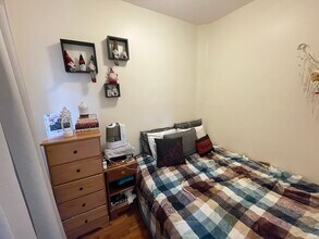 176 W 6th St, Unit 2 in Boston, MA - Building Photo - Building Photo