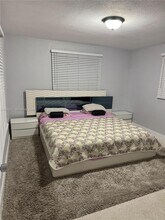 1610 Hayes St in Hollywood, FL - Building Photo - Building Photo