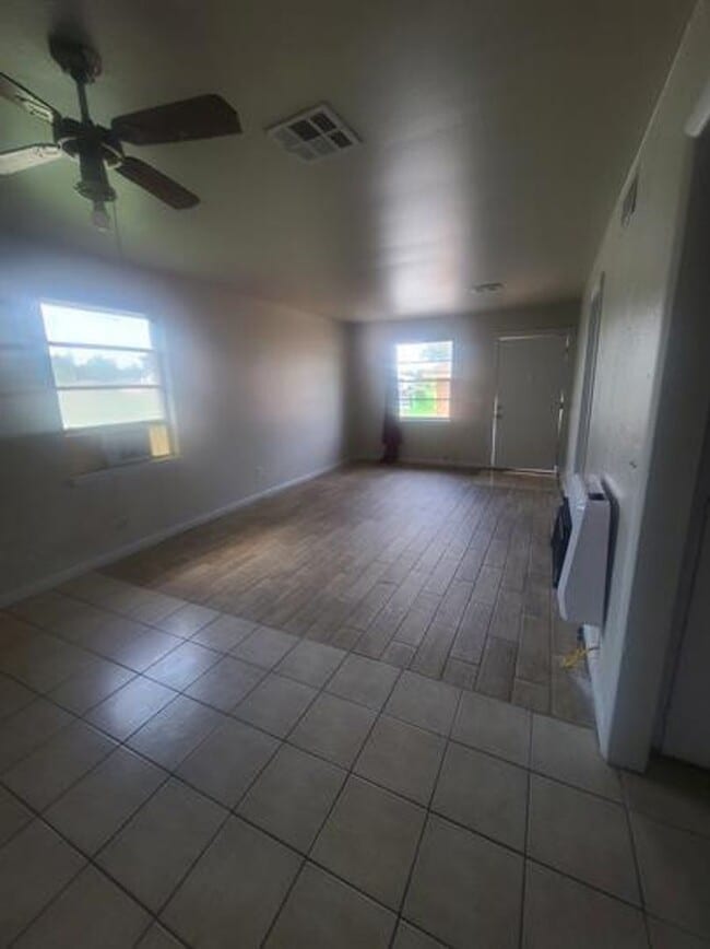2813 SW 33rd St in Oklahoma City, OK - Building Photo - Building Photo