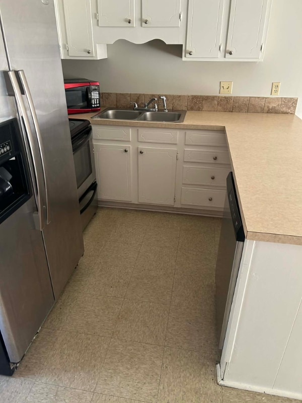 1326 N Frye Ave in Newton, NC - Building Photo - Building Photo