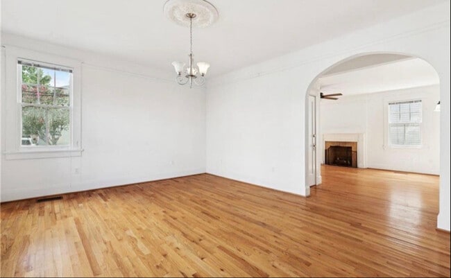 5526 S Galvez St in New Orleans, LA - Building Photo - Building Photo