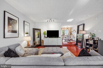 5501 E Boniwood Turn in Clinton, MD - Building Photo - Building Photo