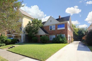 5015 Jackson St, Unit 1 in Houston, TX - Building Photo