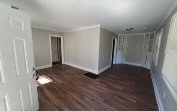 3994 Oak Cliff Rd in Memphis, TN - Building Photo - Building Photo