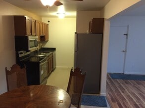 803 Plate St in Rochester, MI - Building Photo - Building Photo