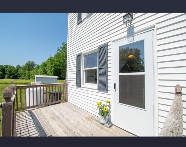57 Edgecomb Rd in Lisbon, ME - Building Photo - Building Photo