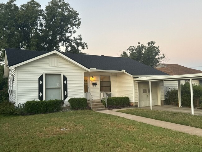 property at 2811 W Avenue H