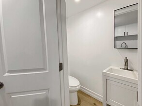 3009 Vancouver Ave in San Diego, CA - Building Photo - Building Photo