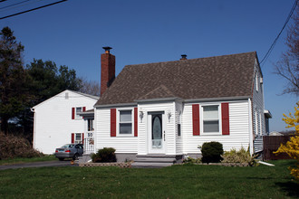 50 Vista Dr in East Haven, CT - Building Photo - Building Photo