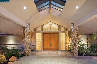 21 Deer Oaks Ct in Pleasanton, CA - Building Photo - Building Photo
