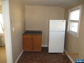 9-11 2nd St in North Arlington, NJ - Building Photo - Building Photo