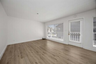 2218 Hazard St in Houston, TX - Foto de edificio - Building Photo