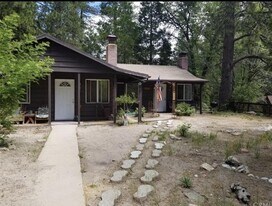 2620 Dade Dr in Running Springs, CA - Building Photo