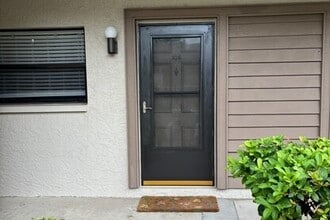 3038 Eastland Blvd, Unit Imperial oaks condominium in Clearwater, FL - Building Photo - Building Photo