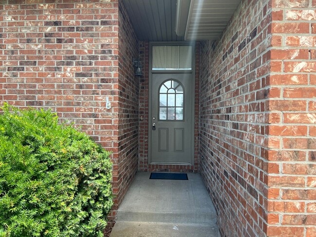 414 S Sarah Ave in Republic, MO - Building Photo - Building Photo