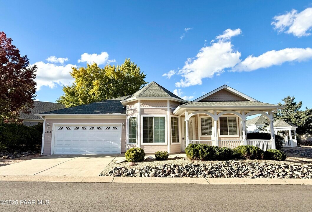 1835 E Mulberry St in Prescott Valley, AZ - Building Photo