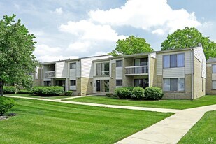 Legacy Place Apartments - Southfield, MI