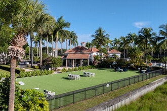 Polo Lakes in Wellington, FL - Foto de edificio - Building Photo