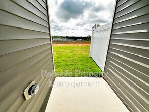 221 Starlight St in Sanford, NC - Building Photo - Building Photo