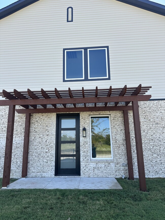 8926 Lowell St in Rowlett, TX - Building Photo - Building Photo