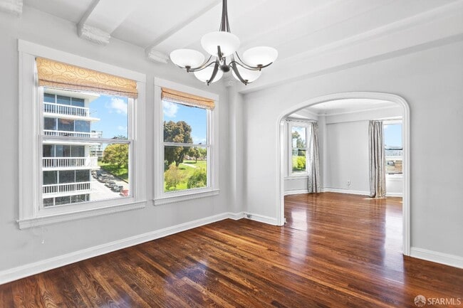 property at 2201 Sacramento St