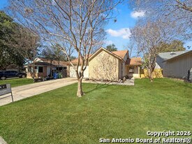 9371 Lands Point St in San Antonio, TX - Building Photo