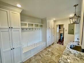 3 1/2 St Michaels Alley in Charleston, SC - Building Photo - Building Photo