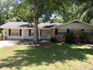 property at 630 Oak St