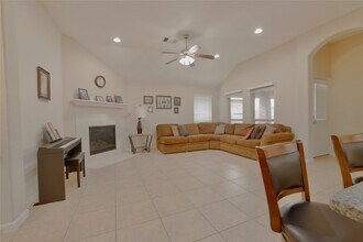 17203 Fable Springs Ln in Houston, TX - Building Photo - Building Photo