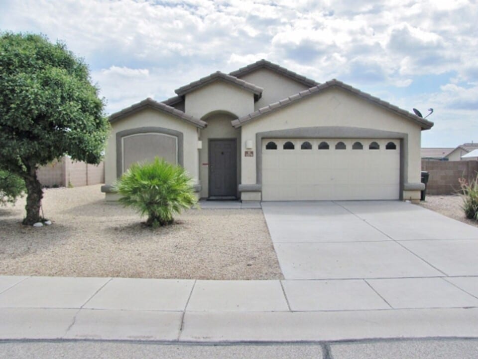 2379 Copperwood Dr in Sierra Vista, AZ - Building Photo