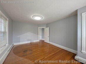 322 Beacon St in Somerville, MA - Building Photo - Building Photo