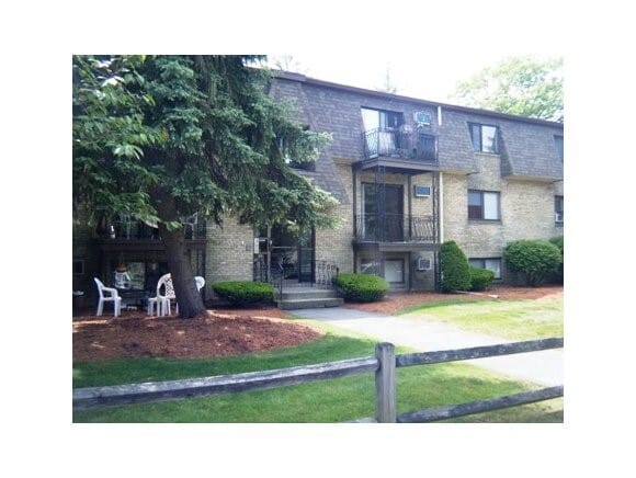 14 Tiffany Rd in Salem, NH - Building Photo - Building Photo