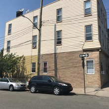 54-27 Arnold Ave in Maspeth, NY - Building Photo - Other