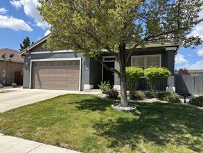 1570 Iratcabal Dr in Sparks, NV - Building Photo - Building Photo