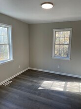 645 W Northwest Blvd in Winston-Salem, NC - Building Photo - Building Photo