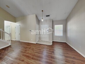 3011 Earlswood Ln in Indianapolis, IN - Foto de edificio - Building Photo