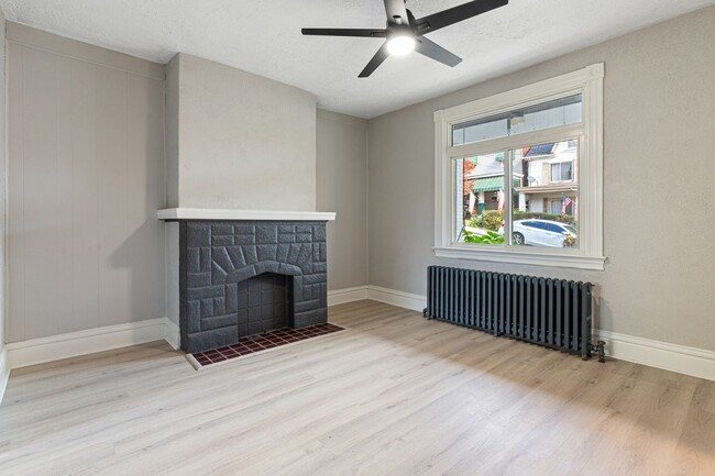 1025 Valonia St in Pittsburgh, PA - Building Photo - Building Photo