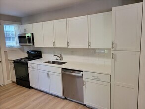 1223 Campbellton Pl SW in Atlanta, GA - Building Photo - Building Photo