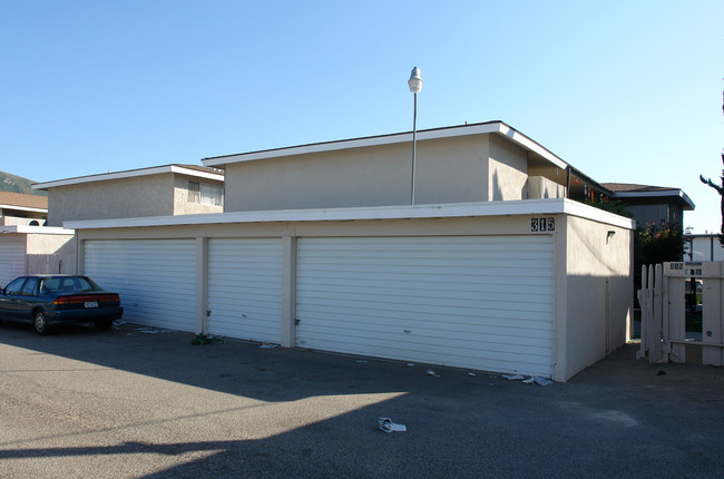 315 S Steckel Dr in Santa Paula, CA - Building Photo - Building Photo